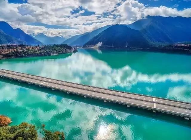 拉林公路,西藏颜值最高的公路,此生必驾!